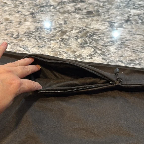 Beyond Yoga | Infinity Hidden Pocket Scarf in Black OS - Picture 6 of 8